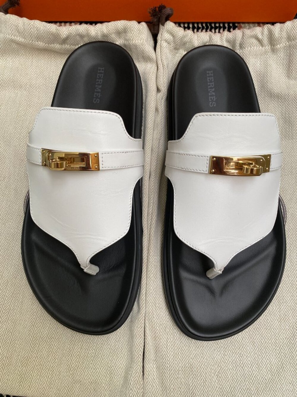 Hermes Empire Sandals in Blanc/White Leather - 38EU - Picture 3 of 15